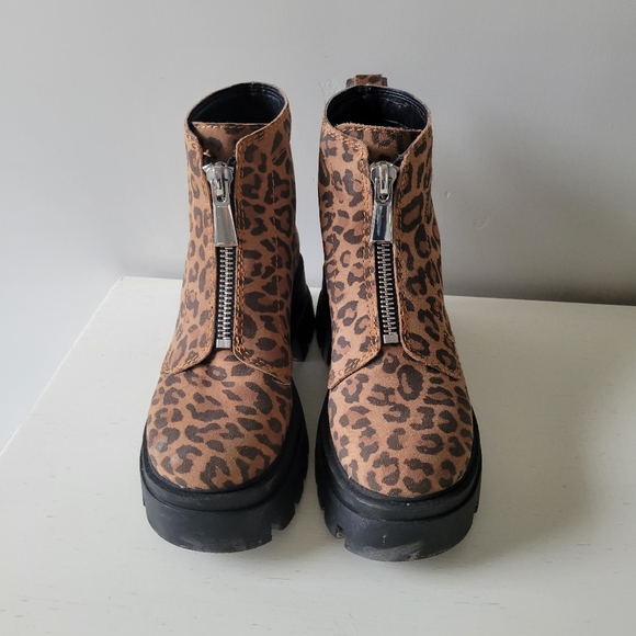 LeopRd Boots - Picture 2 of 4